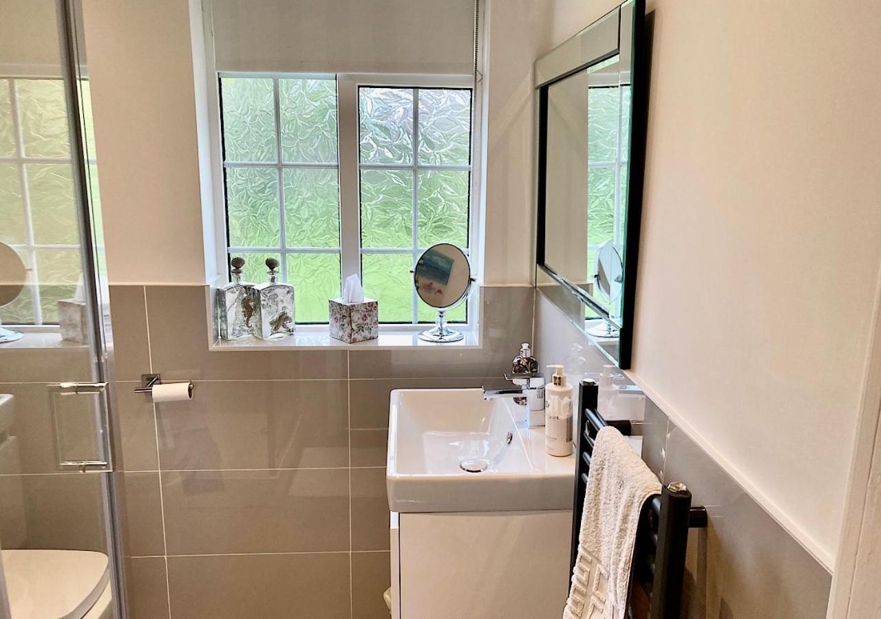 The Lodge Chester - Luxury Apartment For Two, With Free Parking! Hough Green Eksteriør billede
